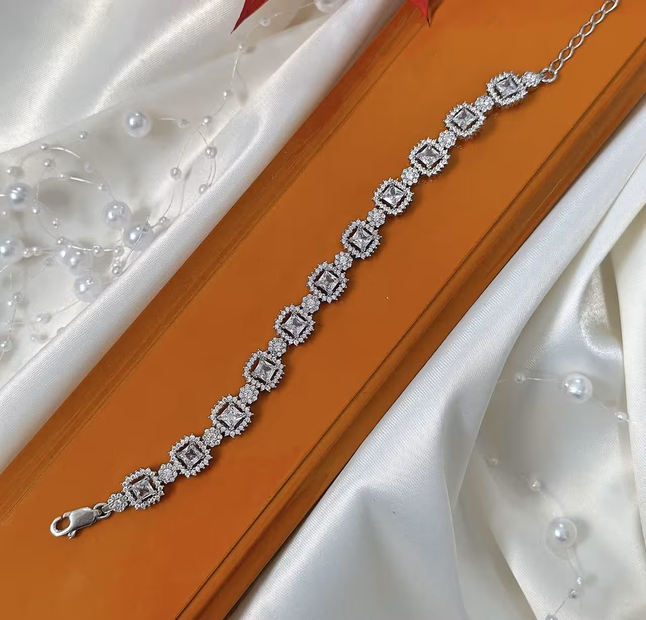 دستبند جواهری نقره زنانه کد 30397