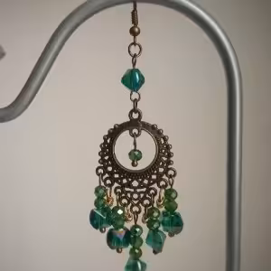 گوشواره ی جادوی سبز