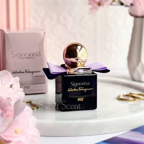 عطر ادکلن مینی سالواتوره فراگامو سیگنورینا | Salvatore Ferragamo Signorina حجم 30 میل(شرکتی)
