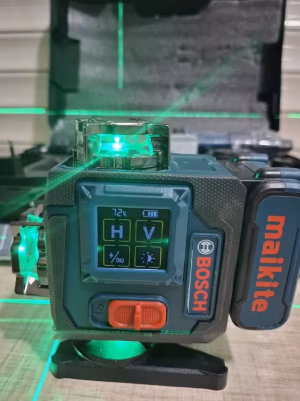 تراز لیزری پرو 4 بعدی بوش مدل 4D-16L