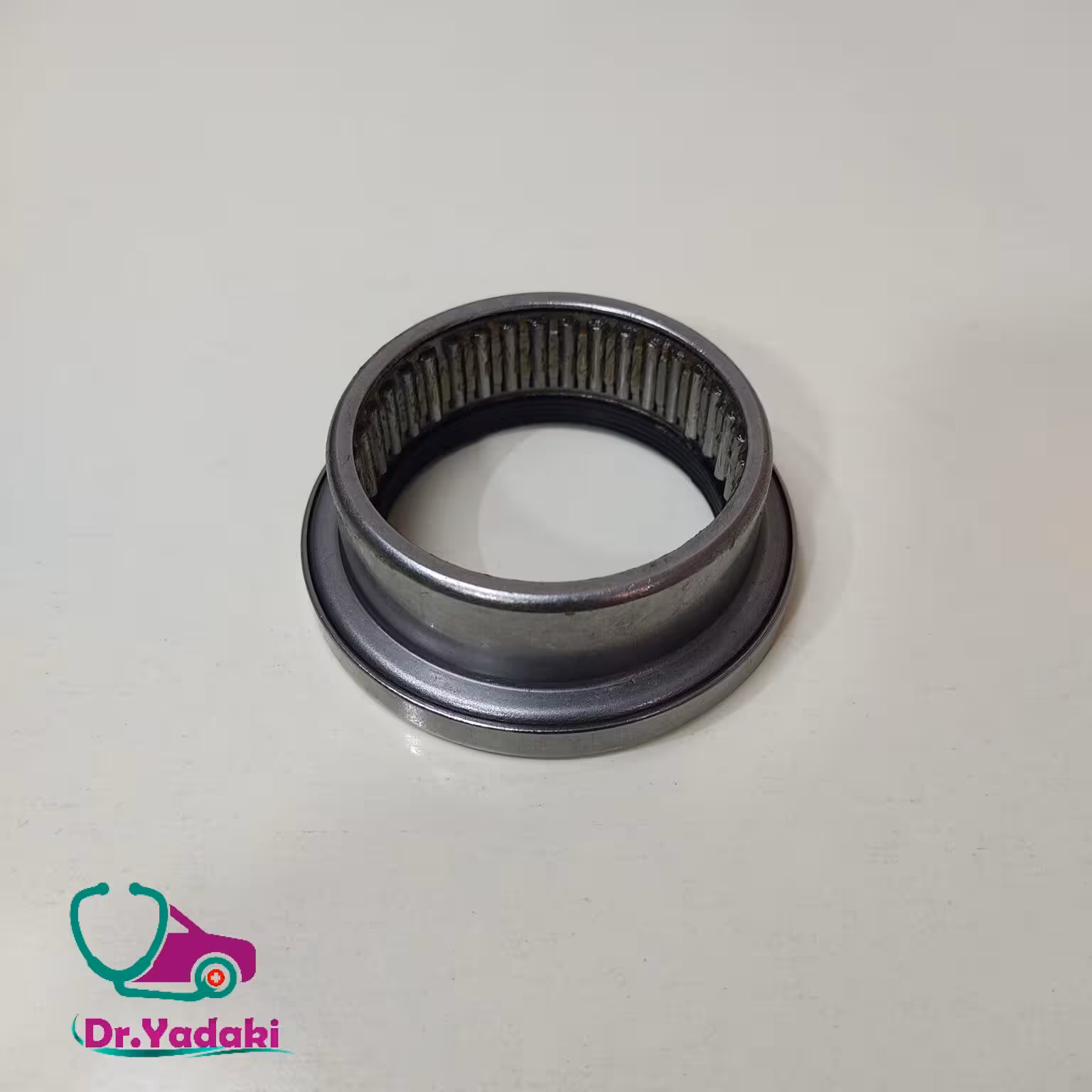 بلبرینگ داخلی بازوئی عقب پژو 405 شرکتی ایساکو اصل 0270500520