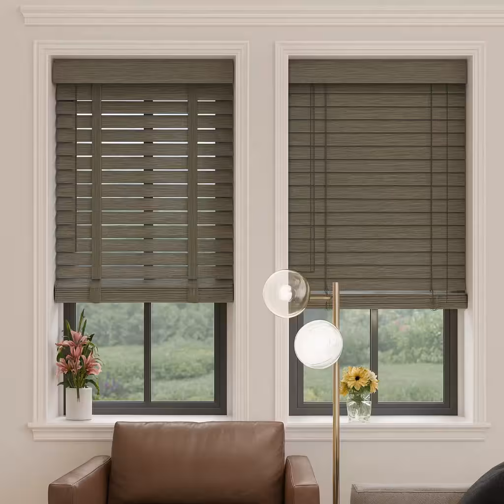 پرده کرکره ای چوبی طوسی تیره طرح چوب 50 میلیمتری - کد HLVI83