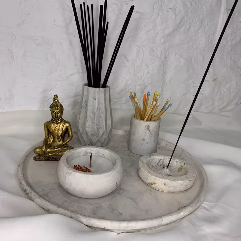 سینی جاعودی و شمع