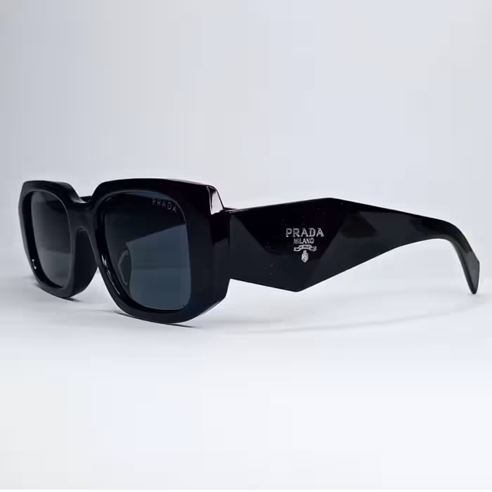 عینک آفتابی  مدل دسته سه بعدی 