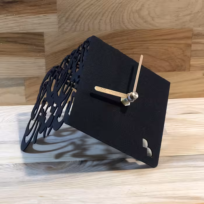 ساعت رومیزی مدل مکعبی A-CLG073