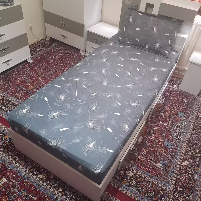 سرویس ملحفه مدل کشدار ni03061 طرح قاصدک کد 90 یک نفره دو تکه