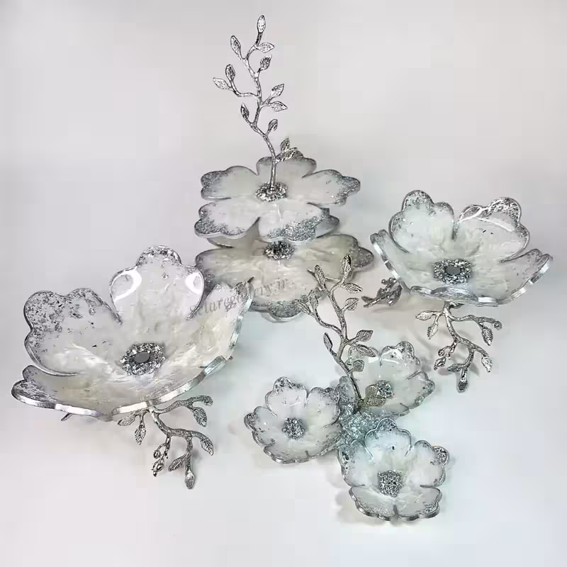 سرویس پذیرایی 4 تکه رزینی سفید نقره ای عروس