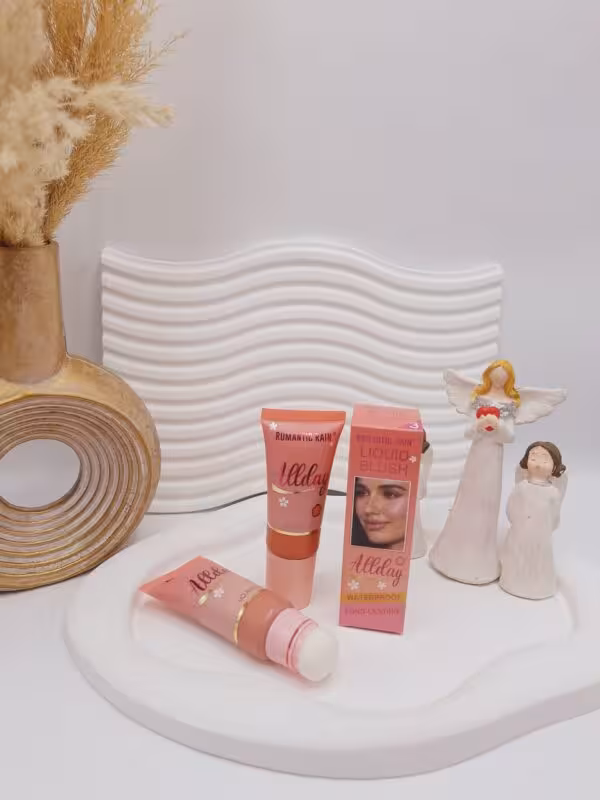 رژگونه مایع پرطرفدار پد دار تیوپی اورجینال برند Romantic rain کد 1753