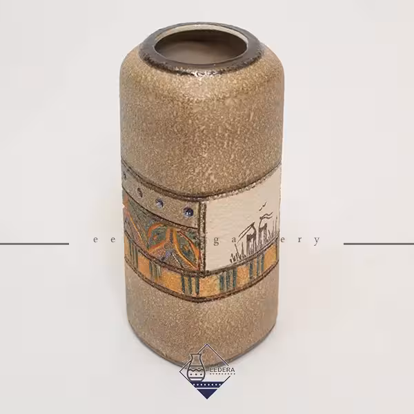 گلدان چهارپهلو