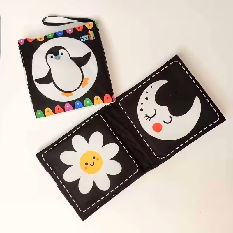 کتاب پارچه ای سیاه و سفید