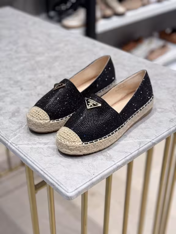 ونس کنفی وارداتی کد P-001 رنگ مشکی سایز 36