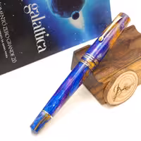 خودنویس لئوناردو ممنتو زیرو گرانده گلتیکا یونیورس با گیره ی طلایی Leonardo Momento Zero Grande 2.0 Galattica Universe Golden trim