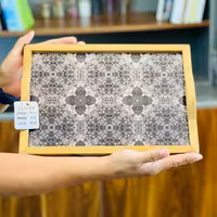 سینی چوبی کف شیشه ای طرح دار zino(ارسال رایگان)