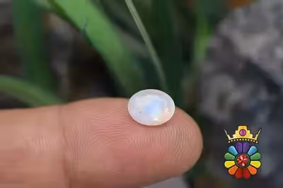 سنگ ماه رنگین کمانی(لابرادوریت سفید)