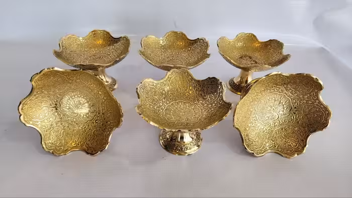 ست کاسه پايه دار برنجي هندي طاووس 11 س