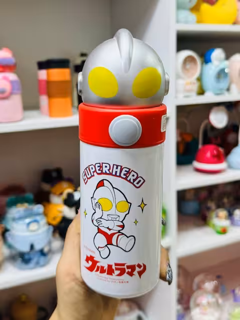 قمقمه  اولترامن 3