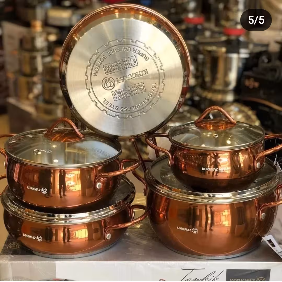سرویس قابلمه استیل کرکماز  رنگ مسی9پارچه درب پیرکس برند کرکماز کف حک شده  ترکیه..شامل قابلمه24قابلمه 20