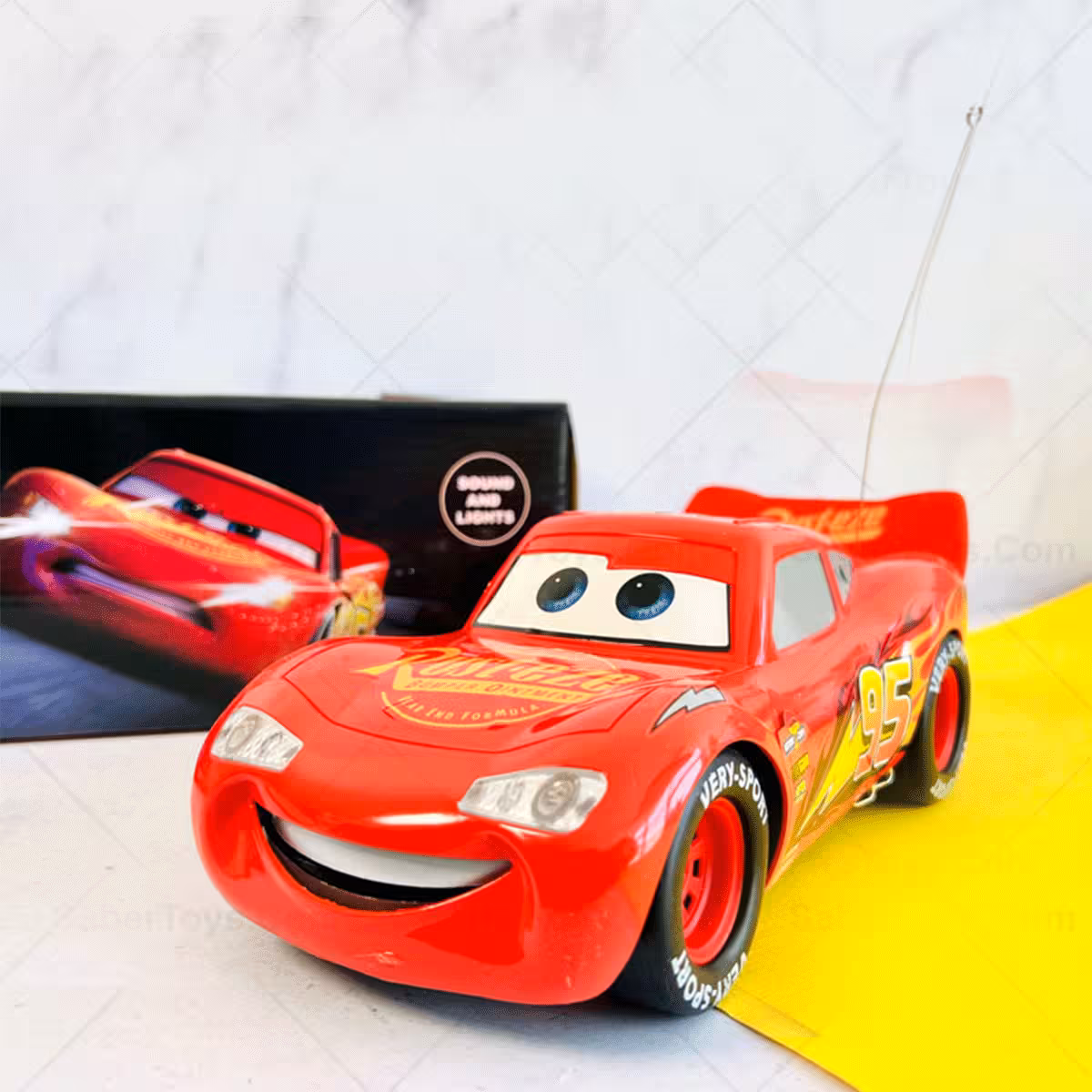 ماشین بازی کنترلی مدل مکوئین کد 0395