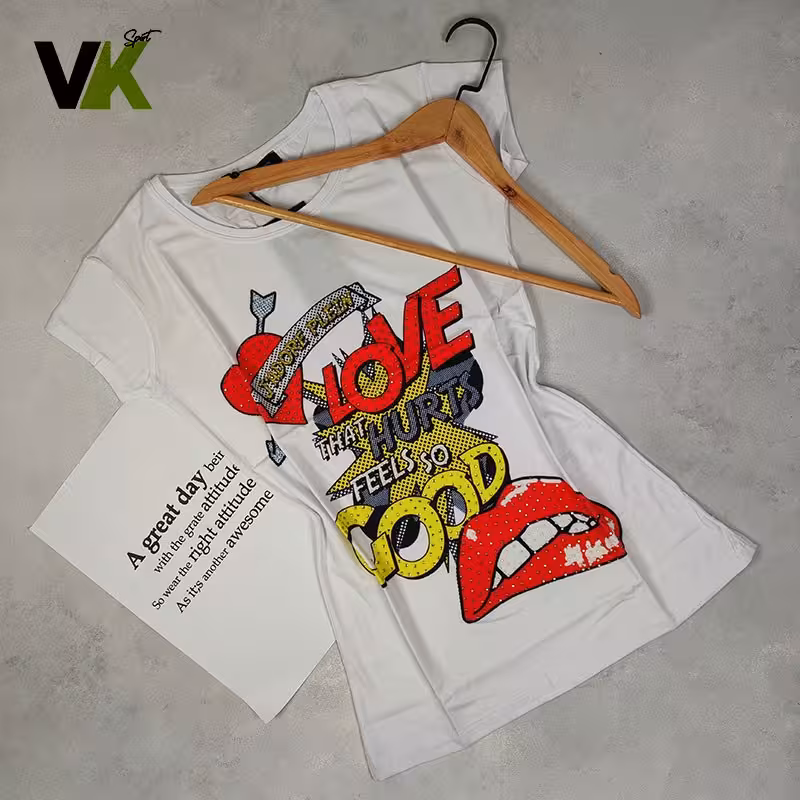 تیشرت دخترانه نگین دار طرح لب قبل از ثبت سفارش موجودی بگیرید 