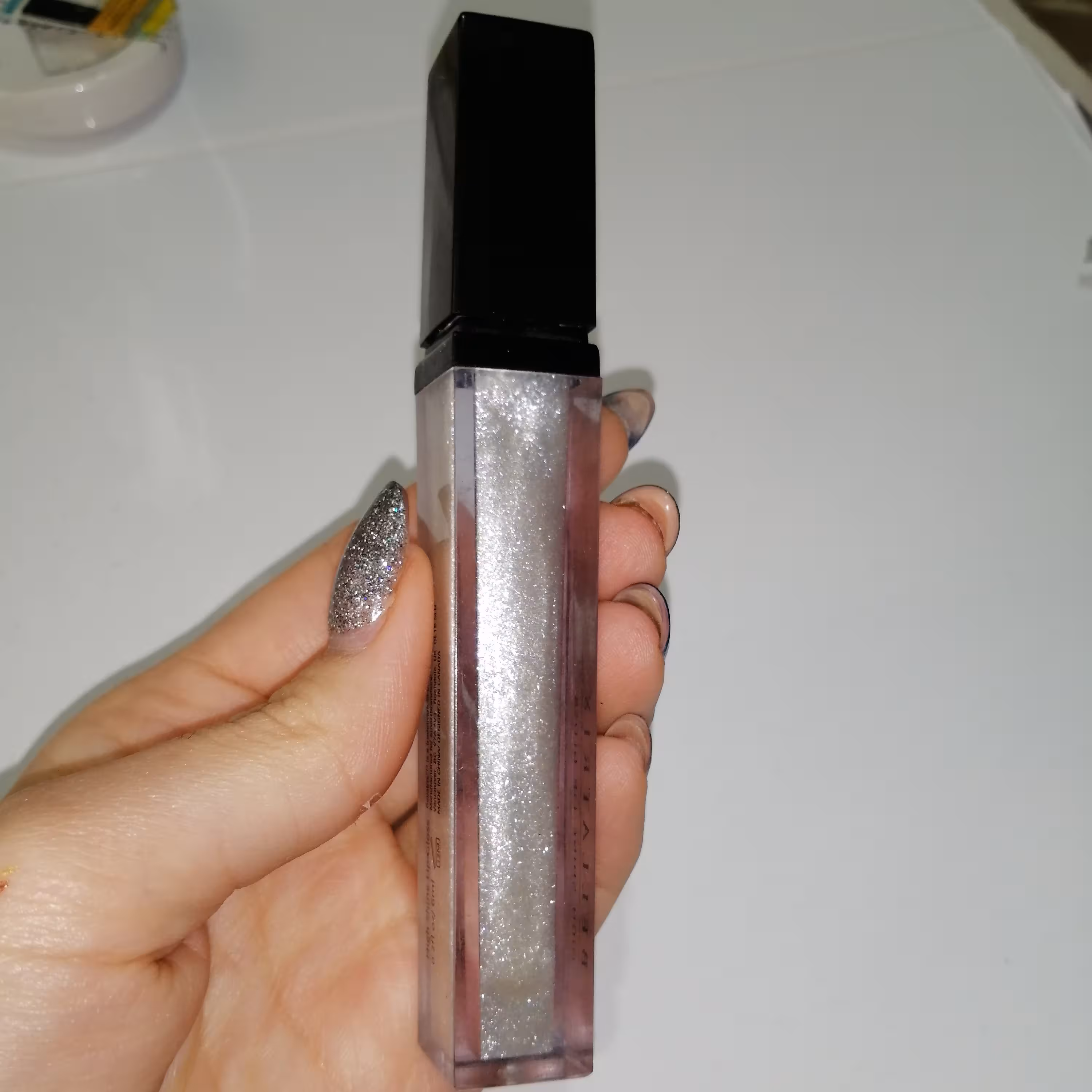 برق لب شاین لب و چشم اکلیلی نقره ای
