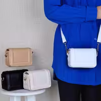 کیف مربعی مانی