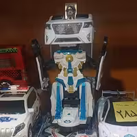 ماشین ترمیناتور تبدیل شونده رباتی