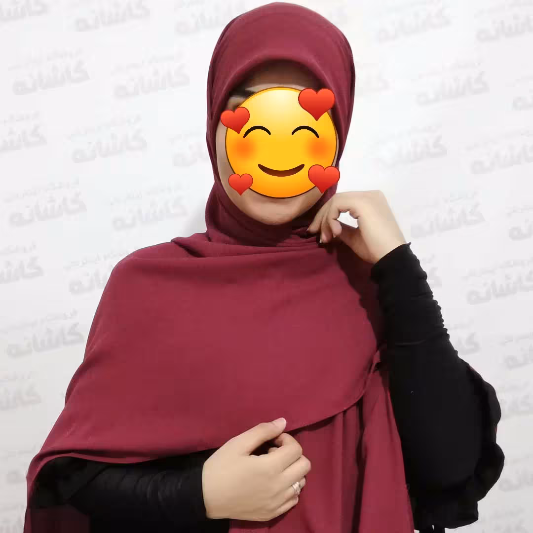 روسری کرپ حریر دونه اناری