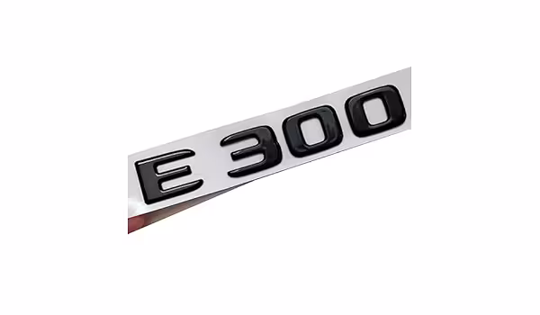 نوشته صندوق مرسدس بنز E300