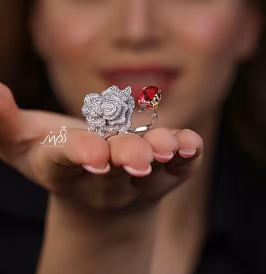 💍انگشتر جواهري لاکچری  گل و نگین یاقوتی با پروانه طلایی خاص و زیبا؛ نقره عیار 925(R_1238)
