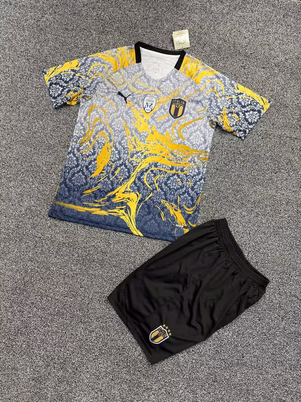 کیت کانسپت لاکچری ایتالیا 2025 هواداری با شورت