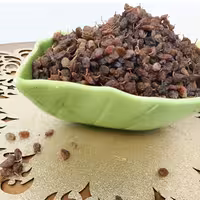 کشمش قرمز  آفتابی محلی ملایر 
خشک شده به صورت طبیعی و  سنتی ( بسته نیم کیلویی )
نرم و گوشتی ، محصول پاییز 1402
