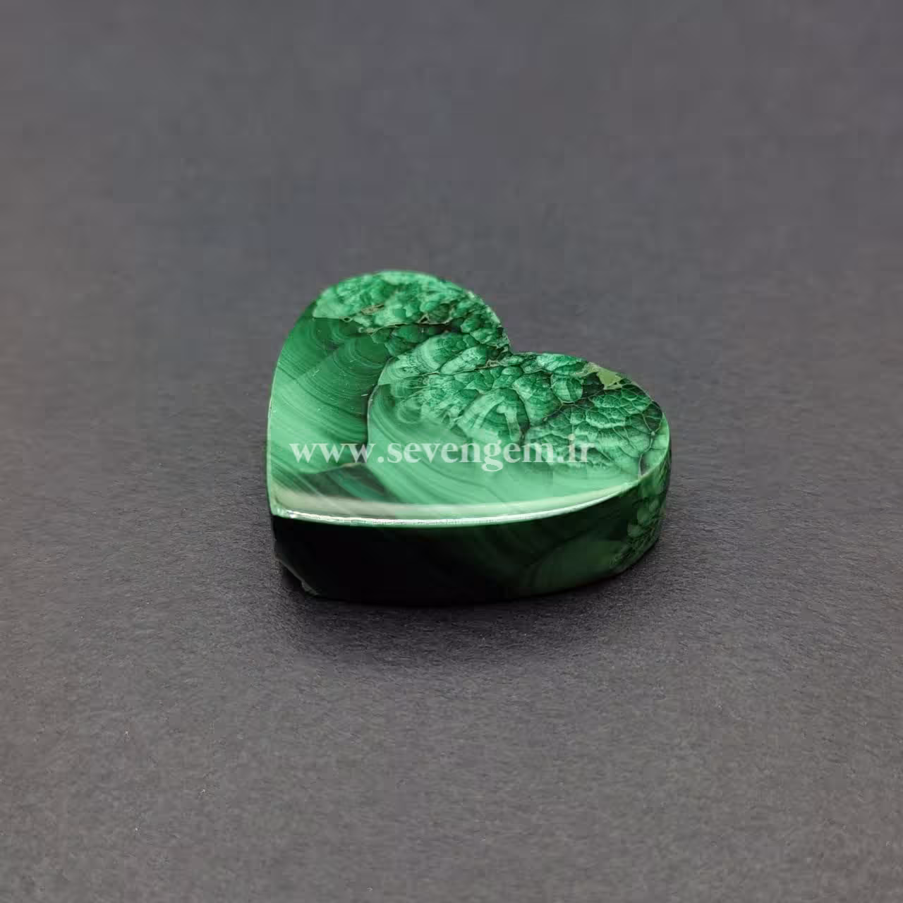 نگین سنگ مالاگیت کنگو تراش قلبی (کد64)