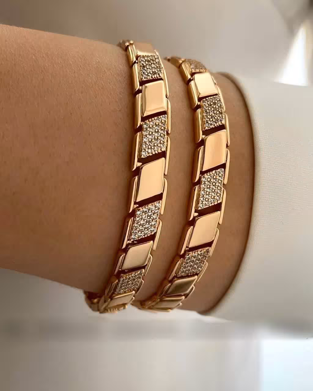 دستبند زنانه ژوپینگ نگین دار
