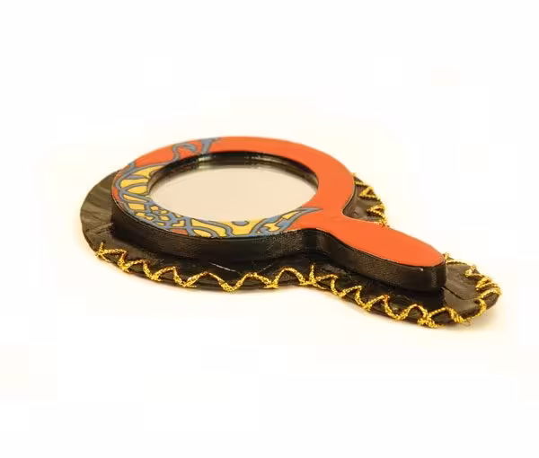 آینه دستی طرح دار چوبی کد MH1022