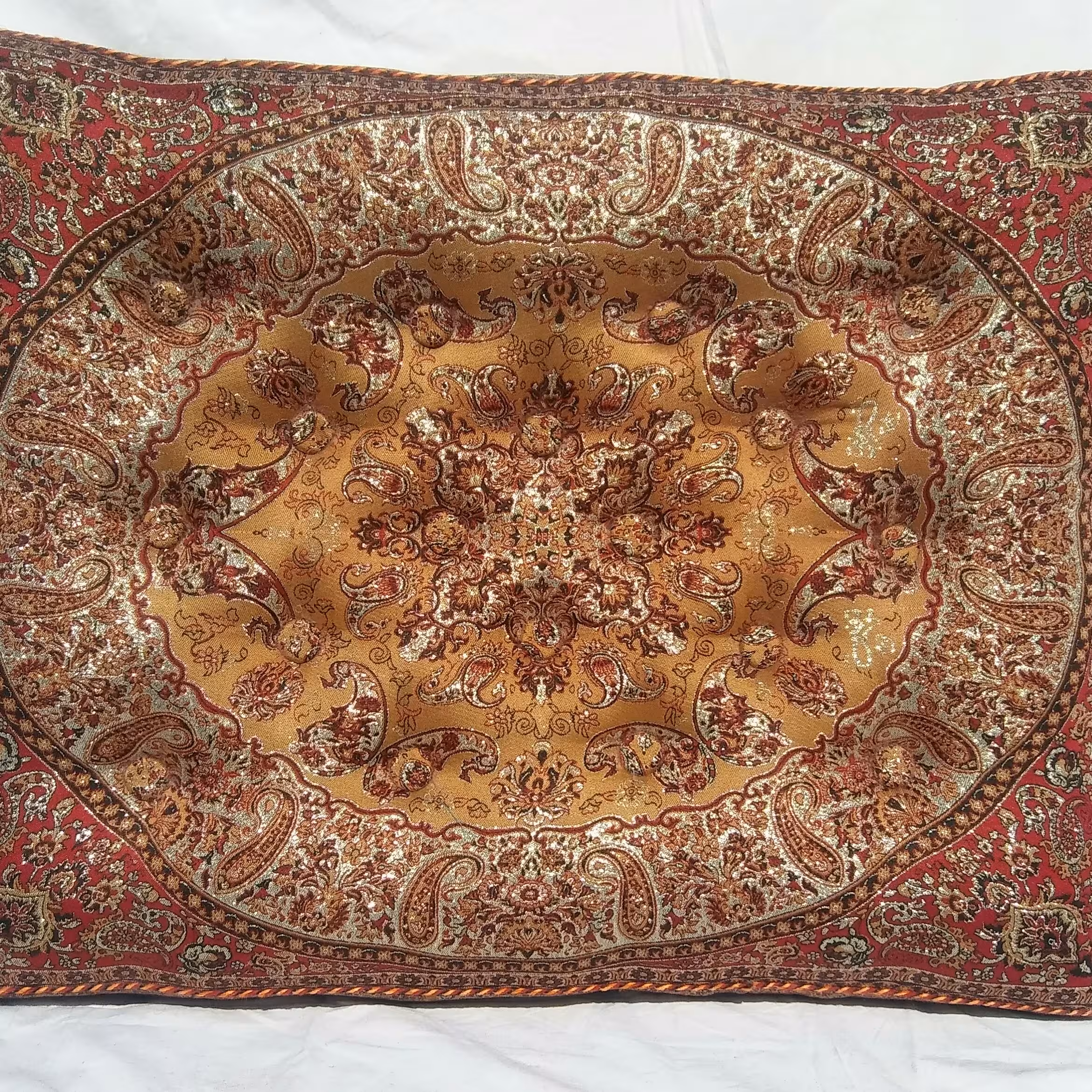 پشتی ترمه قابی کرم