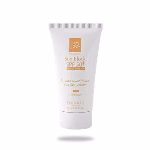 کرم ضد آفتاب رنگی بژ روشن تگودر spf 50 مخصوص پوست نرمال و خشک 50 میلی لیتر | TEGODER TINTED SUN SCREEN SPF50 FOR NORMAL TO DRY SKIN