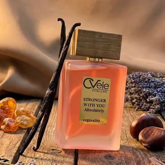 عطر ادکلن استرانگر ویت یو ابسولوتلی