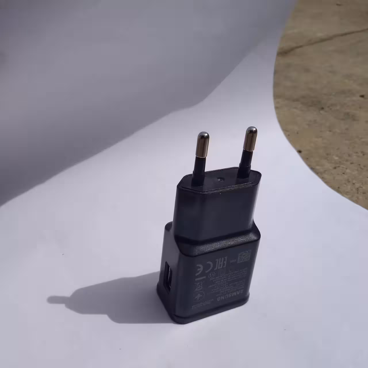 شارژر دیواری مدل EP-TA200