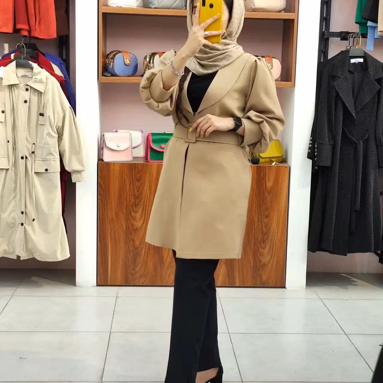 مانتو کتی بلند