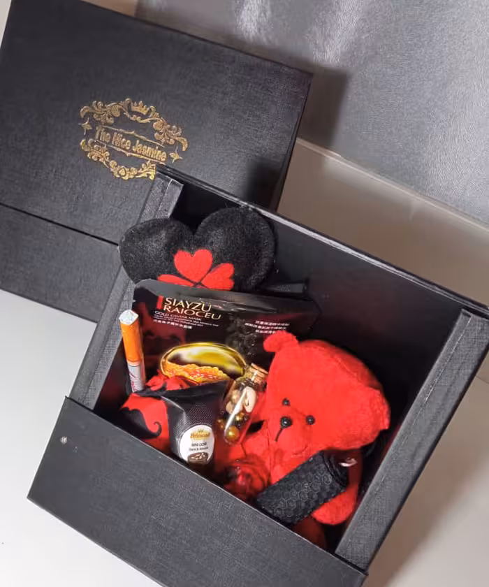 پک هدیه ولنتاین لوکس کد 106 مناسب آقایان
