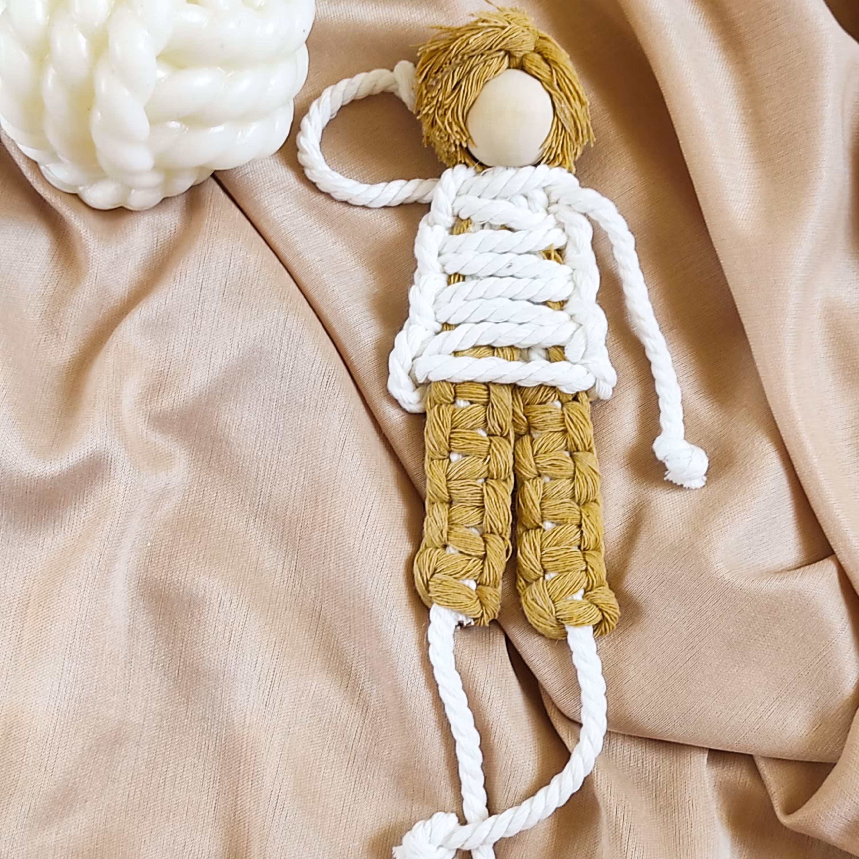 گیفت مکرمه (دست بافت)