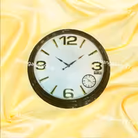 ساعت دیواری دو زمانه درجه1