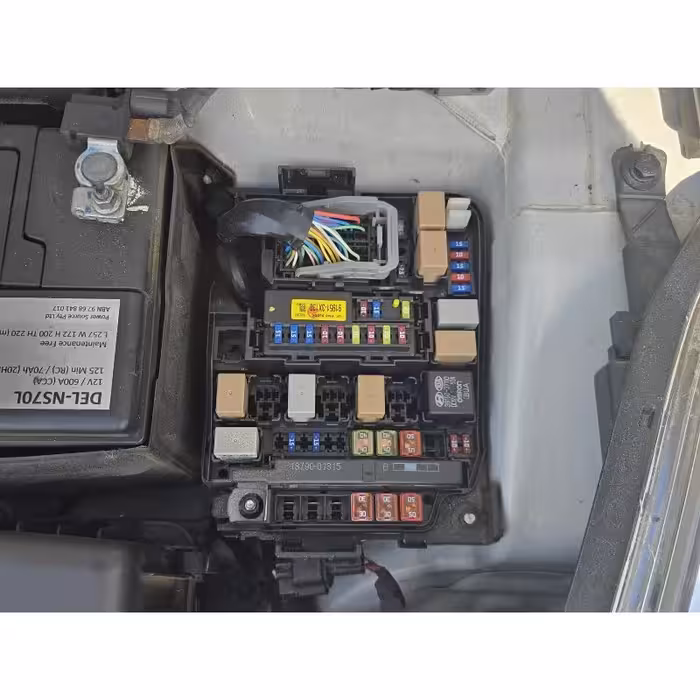 جعبه فیوز داخل موتور هیوندای i40