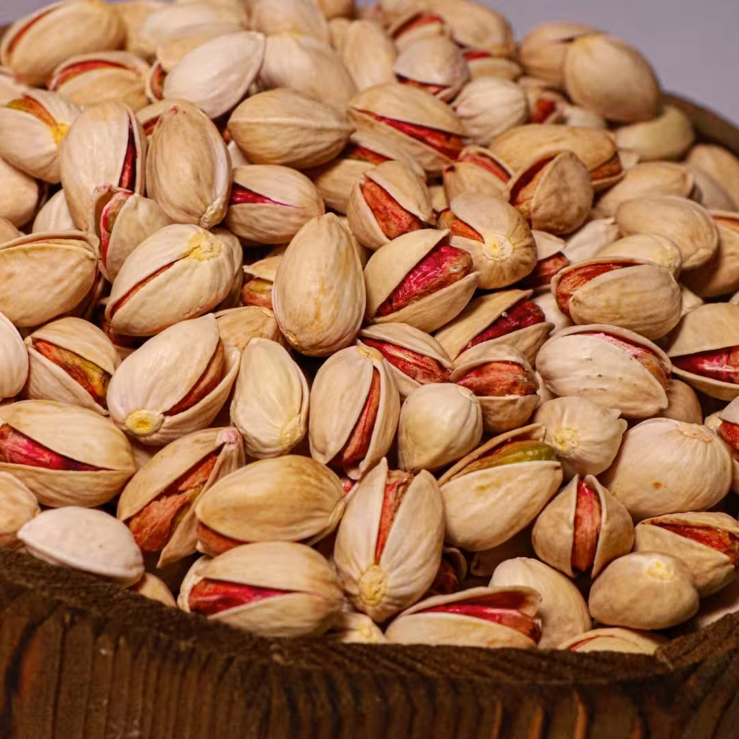 پسته احمد آقایی درجه یک ارگانیک 1000 گرمی تخفیف ویژه( عید نوروز)