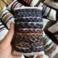 دستبند چرمی گیس بافت