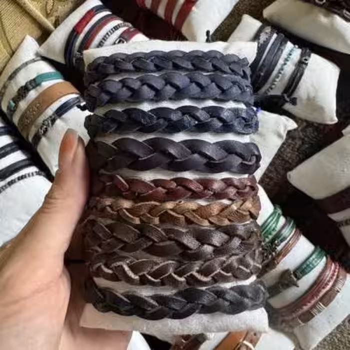 دستبند چرمی گیس بافت