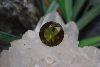 زولتانیت (مصنوعی)