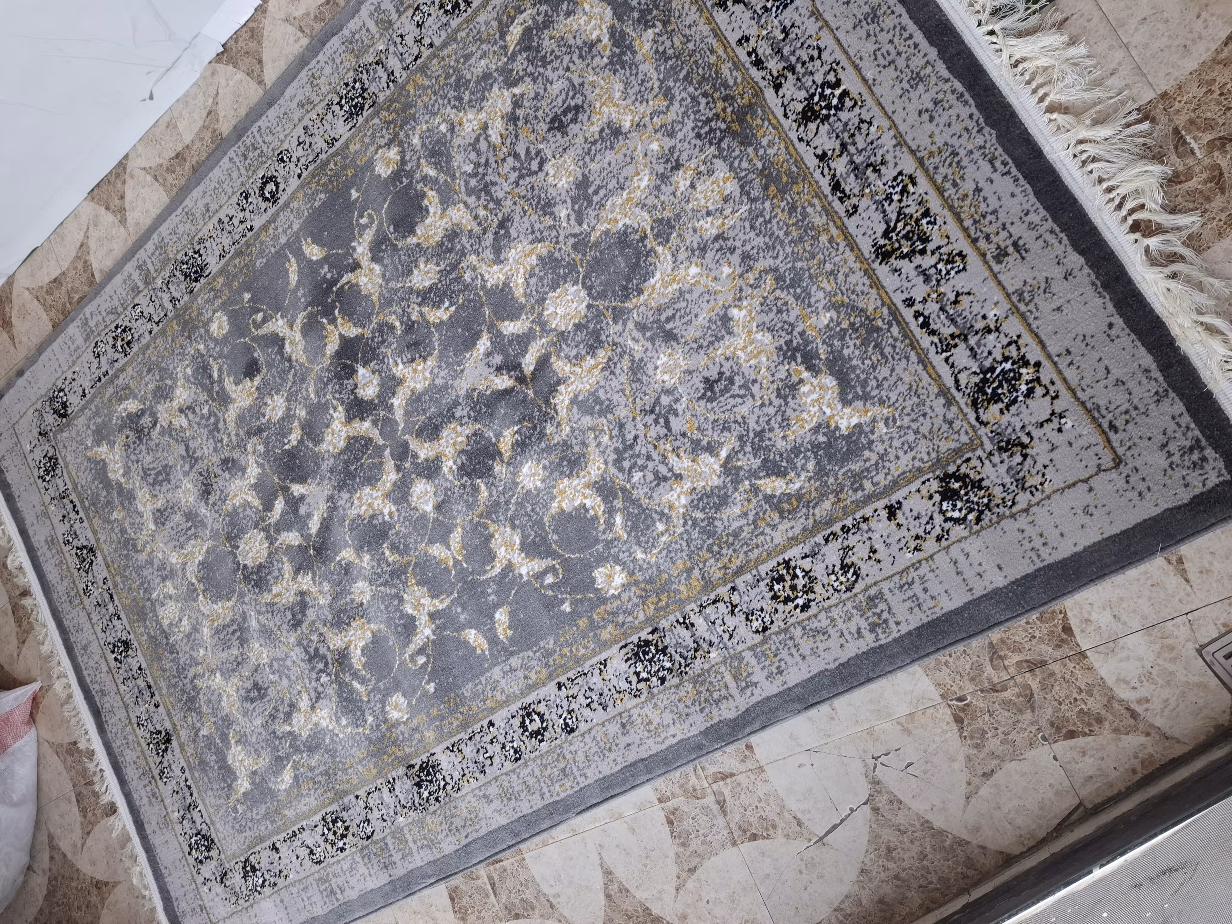 قالیچه فرش ماشینی کاشان 440شانه طرح دلناز دودی4متری2،25در1،5(باارسال رایگان)