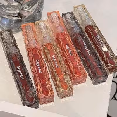 رژ لب مایع خیس پوکه شیشه ای طرح برجسته گگ بیر ( بدون جعبه )