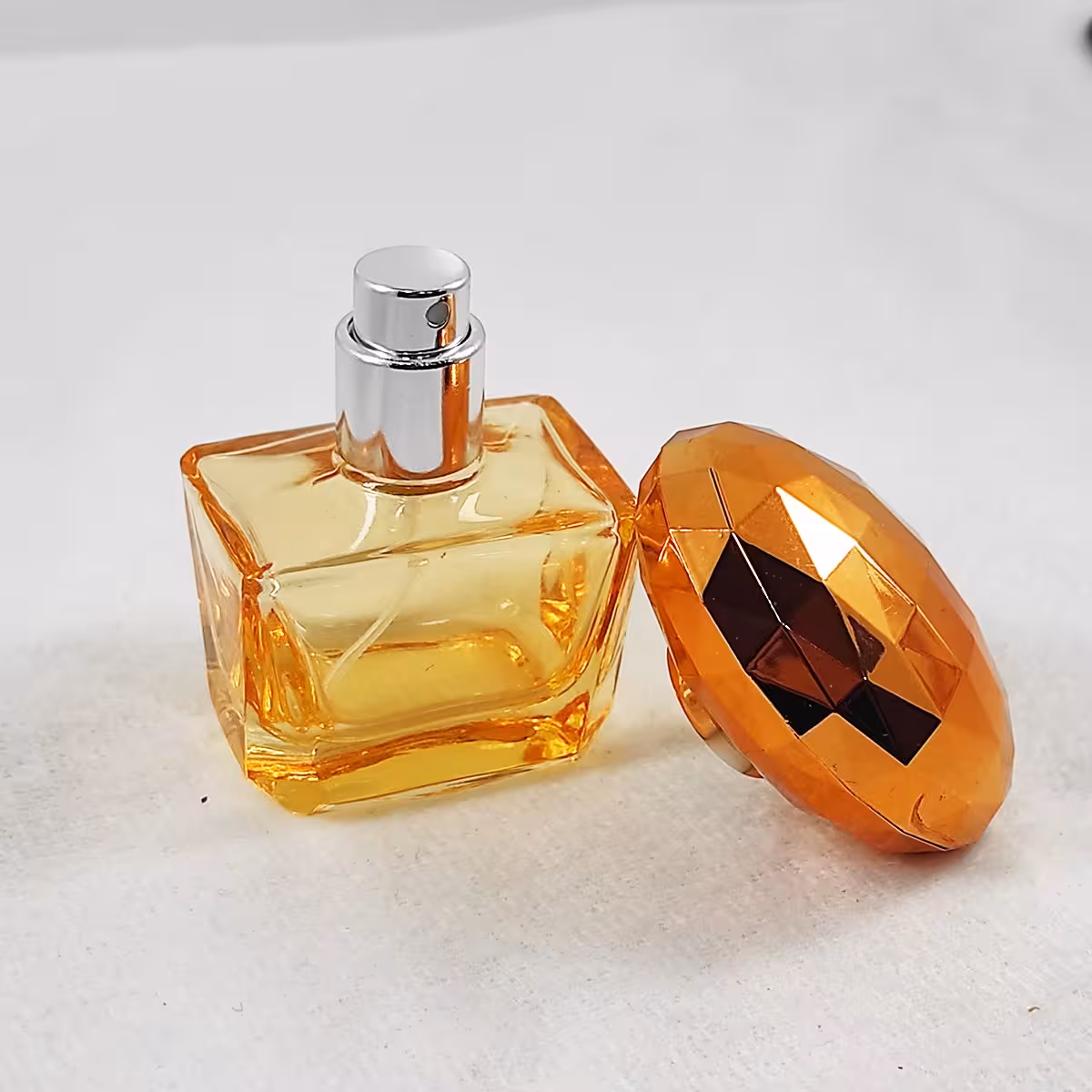 محفظه نگهدارنده عطر سلین کالا کد 6